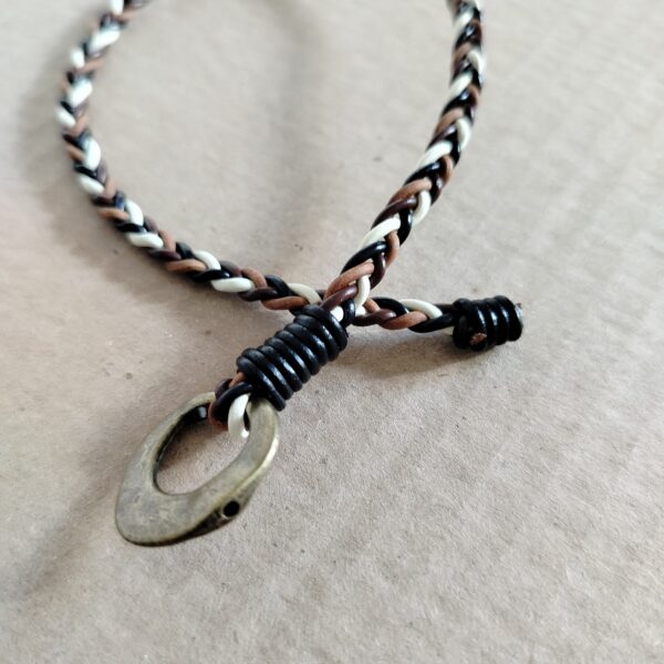 Bracciale “Cueros” unisex colorato in vera pelle regolabile - Collezione Vintage Style - immagine 13