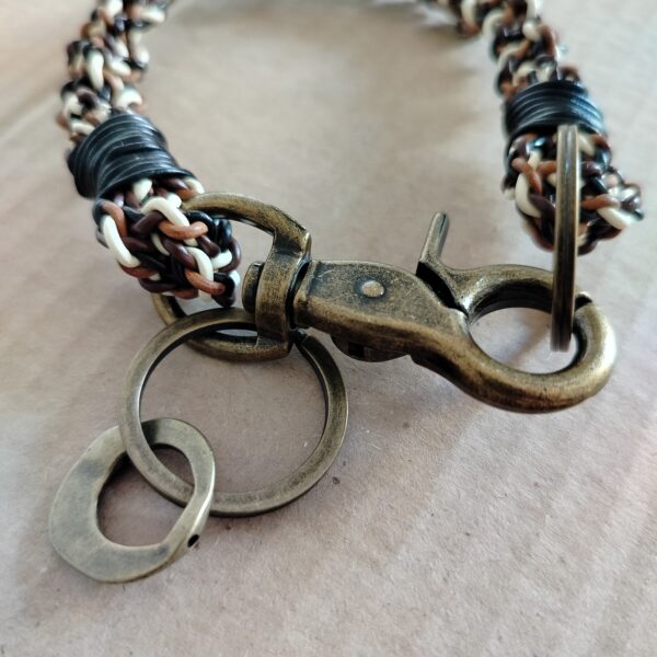 Portachiavi “Cueros Limited Edition” unisex colorato in vera pelle - Collezione Vintage Style - immagine 6